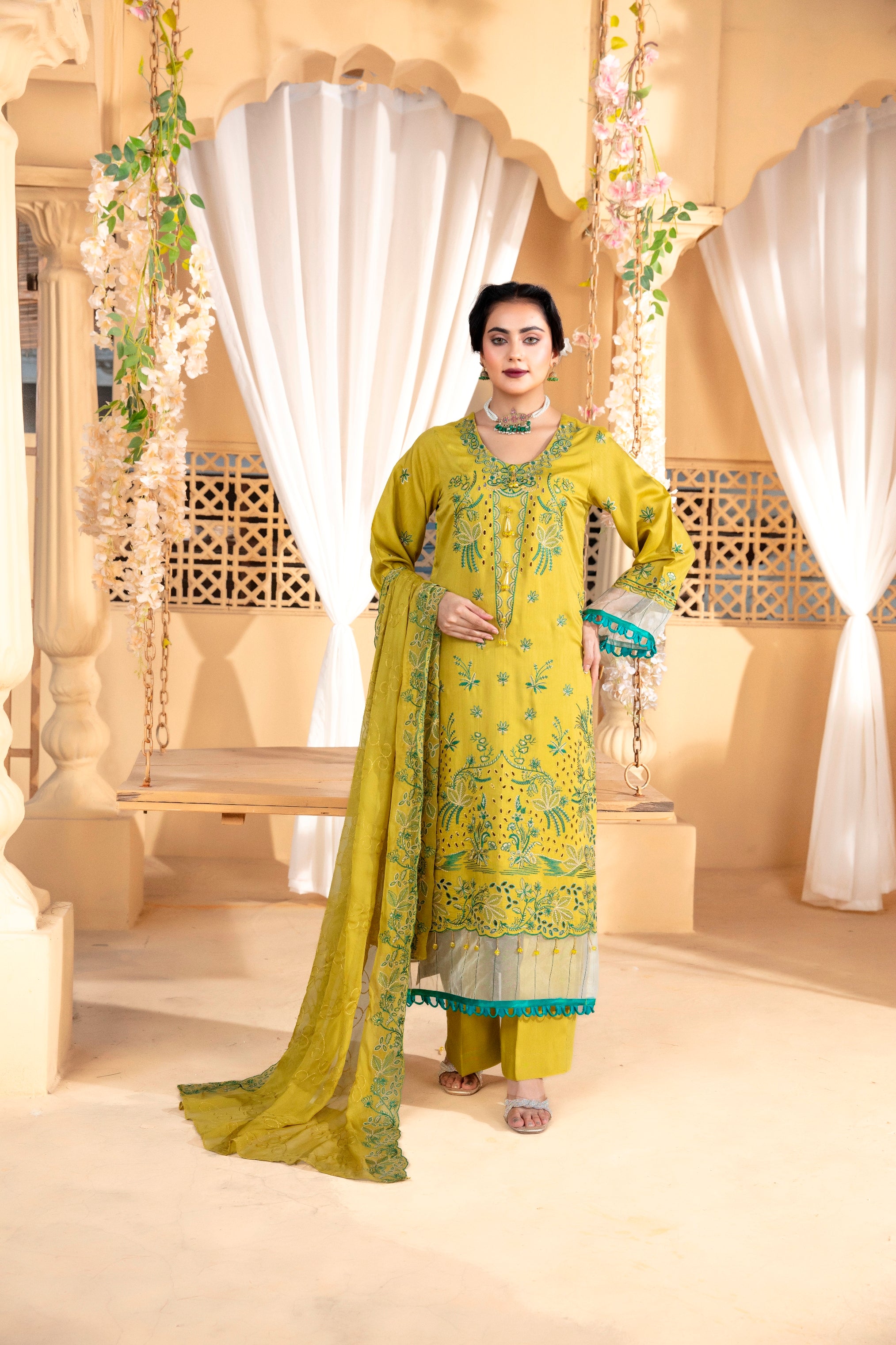 3-Pcs Luxury Embroidery Viscose Suit with Heavy Embroidery  Shirt Bamber Embroidery  Dupatta by Fiza Minahil (SN/1293.I)