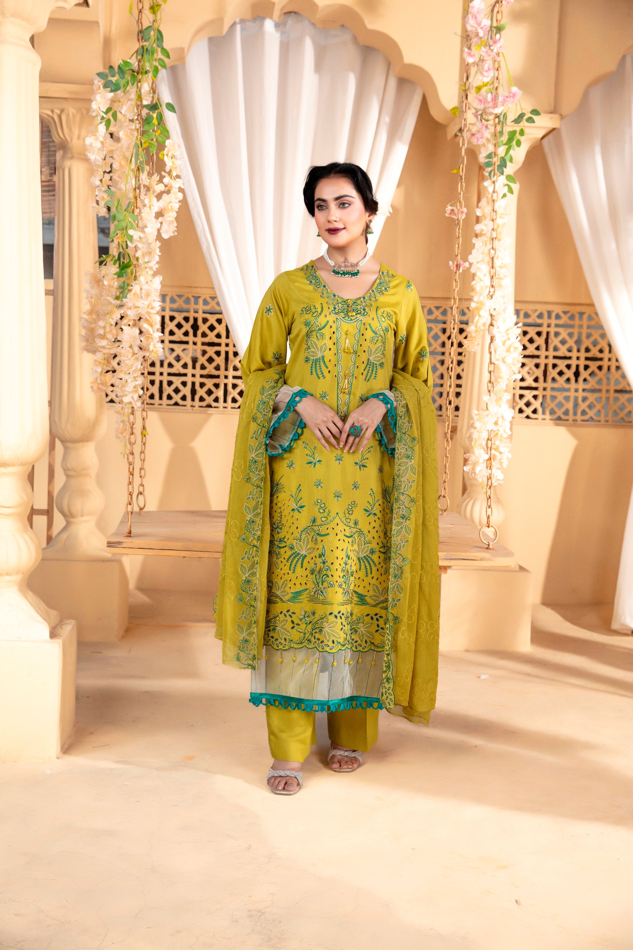 3-Pcs Luxury Embroidery Viscose Suit with Heavy Embroidery  Shirt Bamber Embroidery  Dupatta by Fiza Minahil (SN/1293.I)