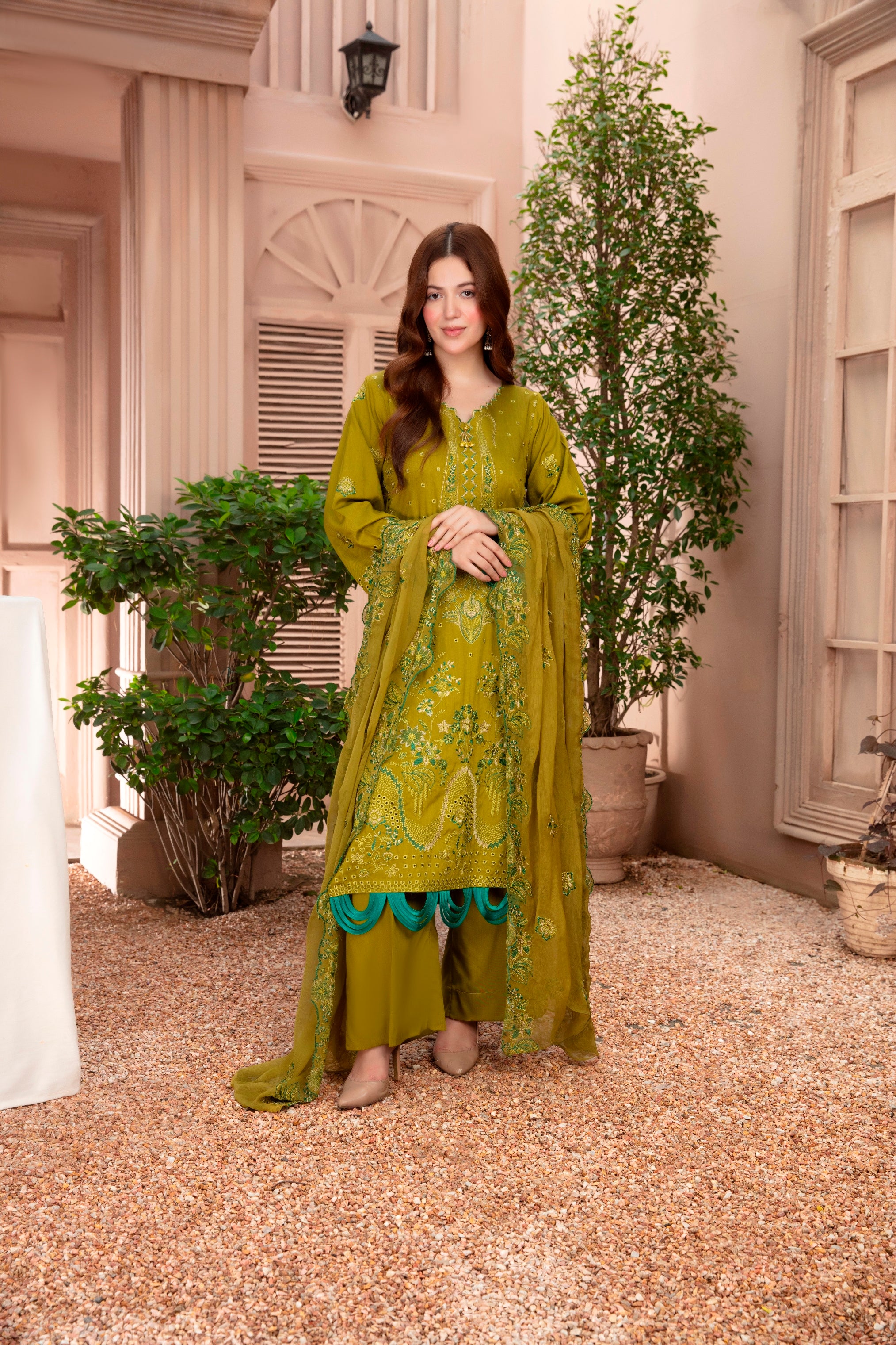 3-Pcs Luxury Embroidery Viscose Suit with Heavy Embroidery  Shirt Bamber Embroidery  Dupatta by Fiza Minahil (SN/1273)