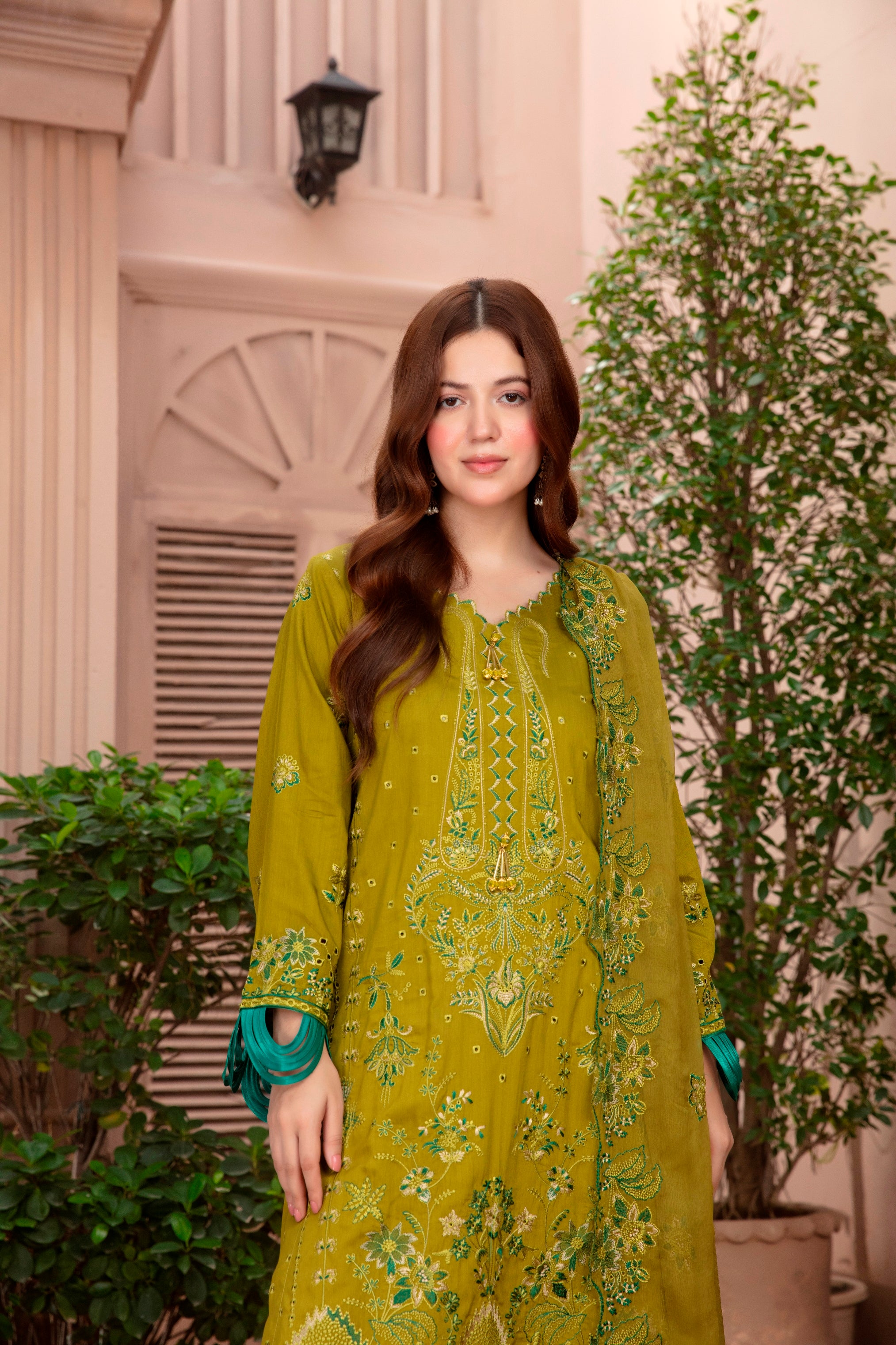 3-Pcs Luxury Embroidery Viscose Suit with Heavy Embroidery  Shirt Bamber Embroidery  Dupatta by Fiza Minahil (SN/1273)