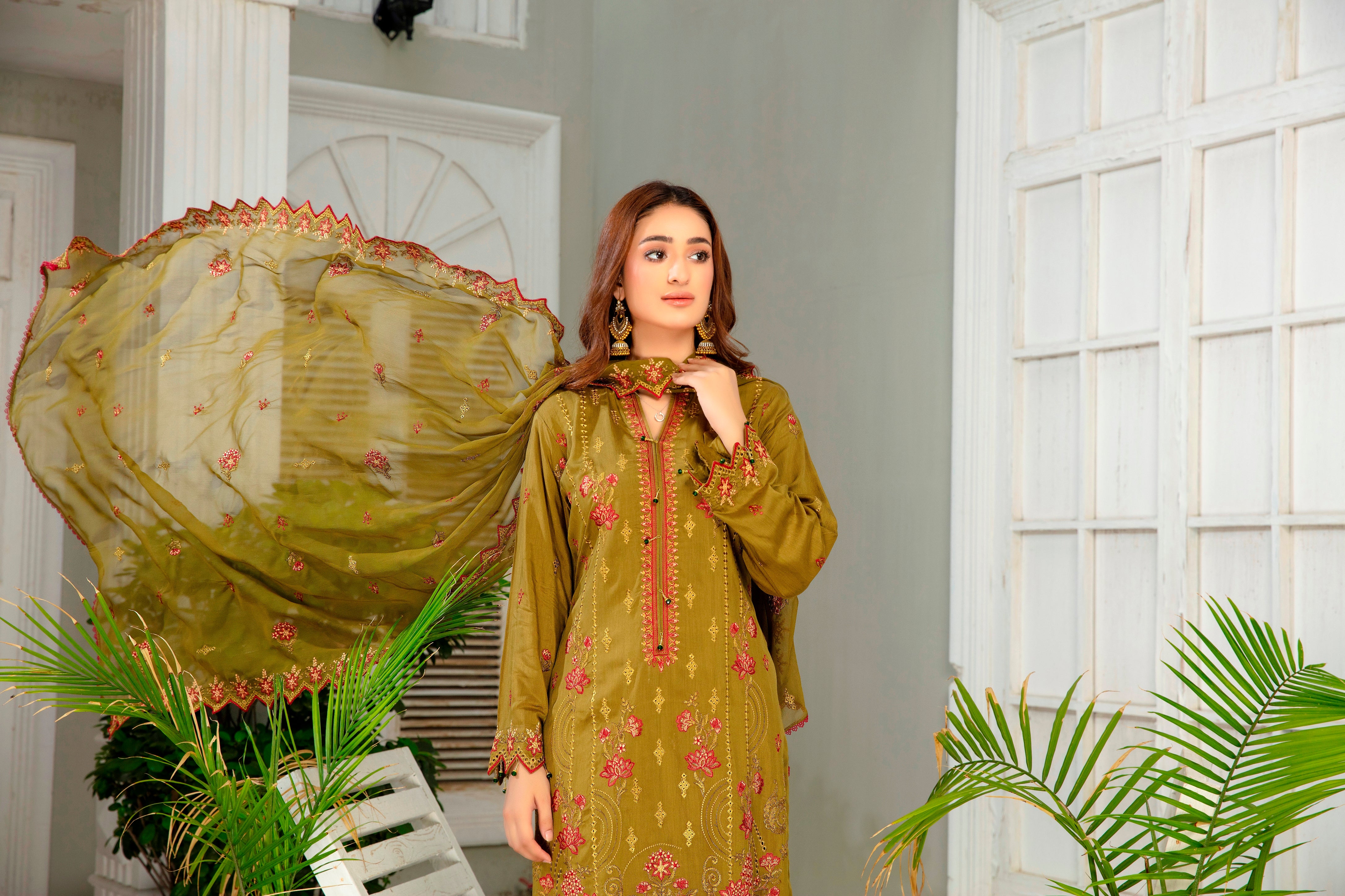 3-Pcs Luxury Embroidery Viscose Suit with Embroidery Cut Work Bamber Chiffon Dupatta by FizaMinahil