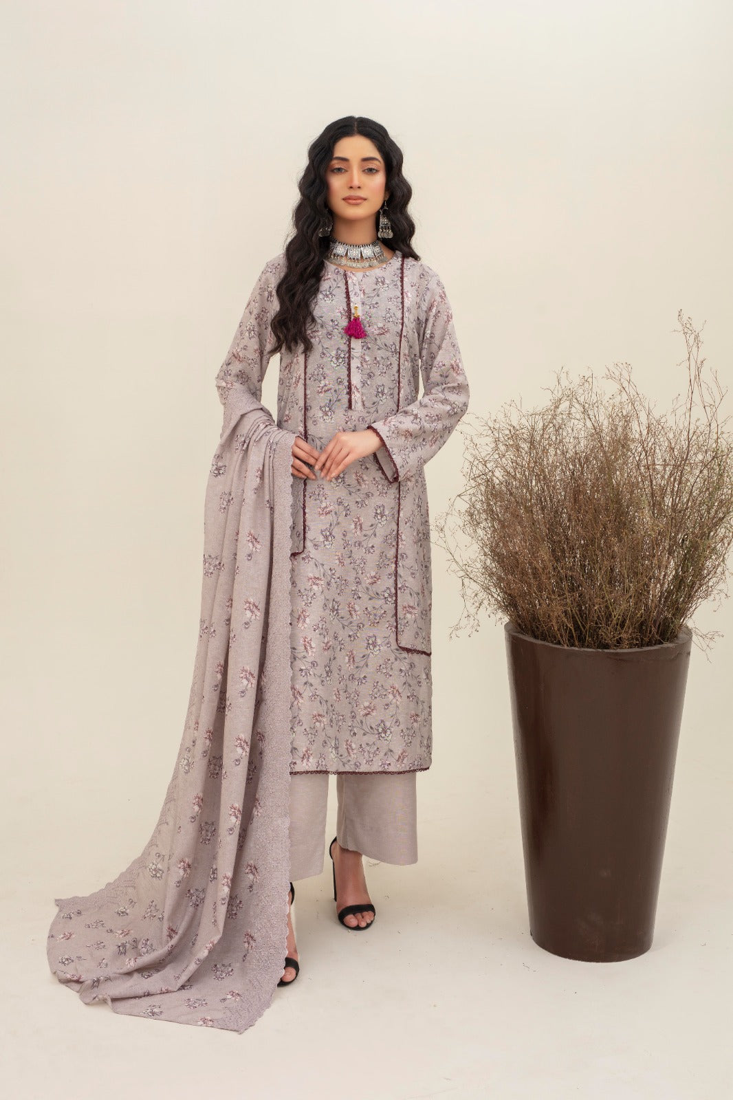 Eid Special Lawn Krandi By Fiza Minahil